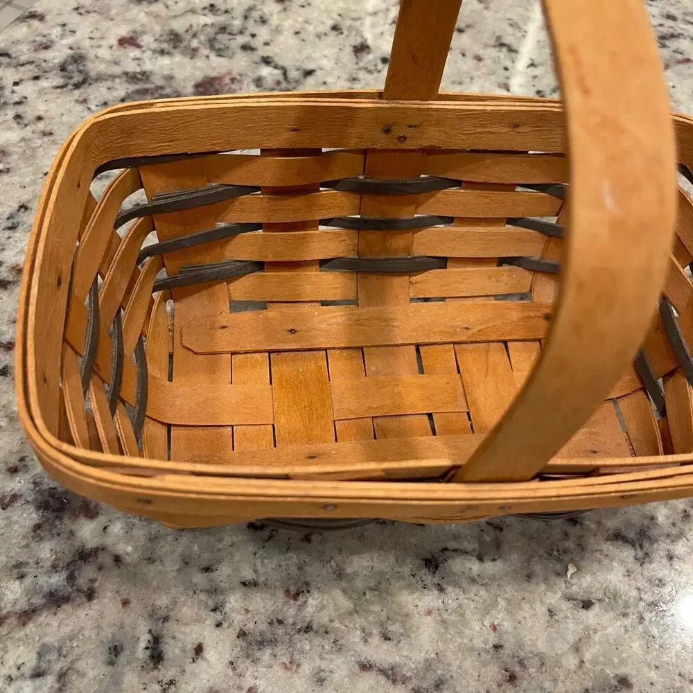 Vintage 1996 Basket Handwoven 10